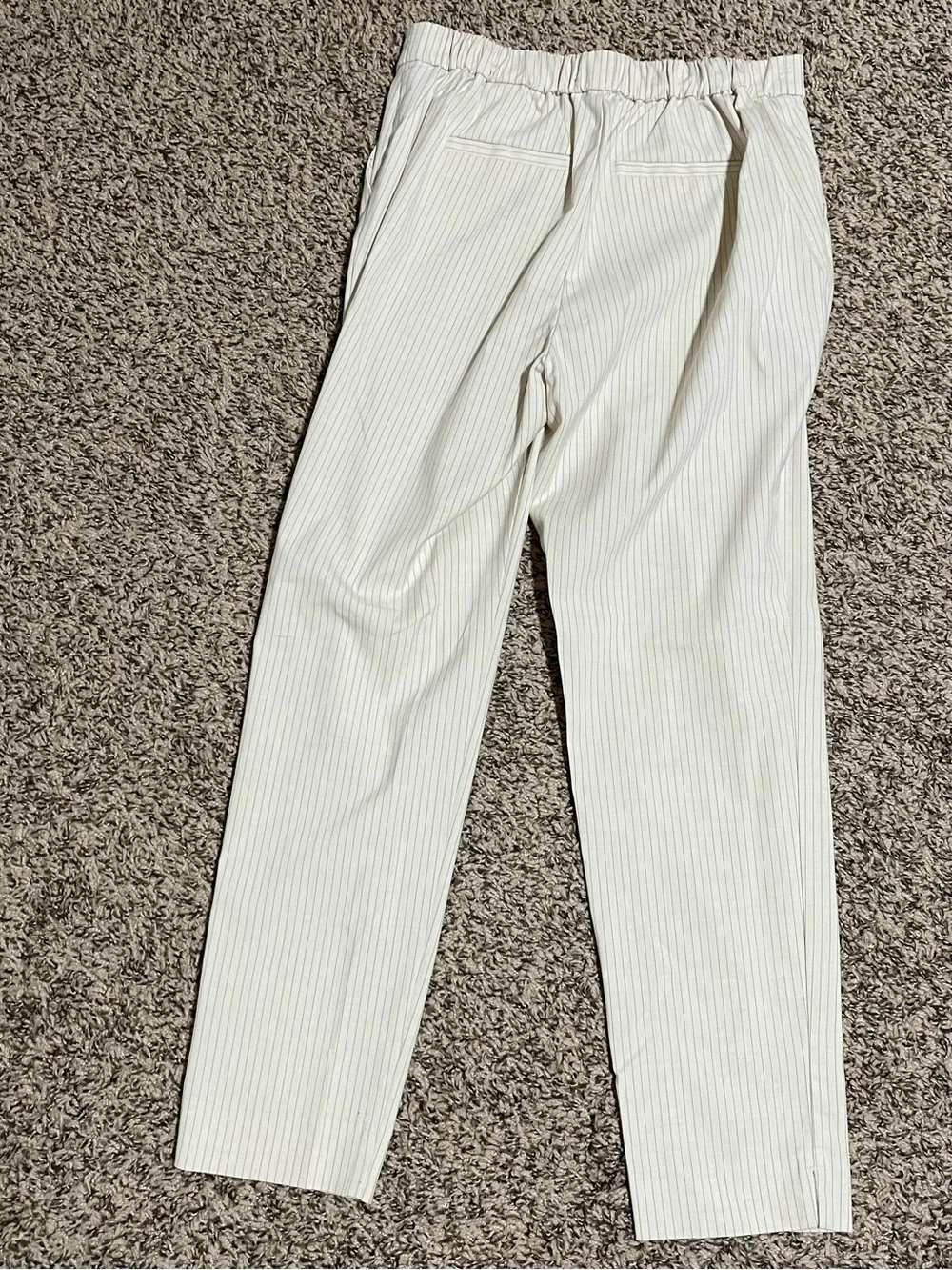 Women's pants Banana Republic Hayden Pant size 2 pinstripe white